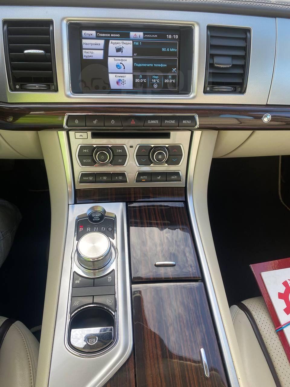 Jaguar XF, 2014 — изображение 23