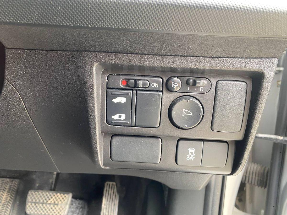 Honda Freed Spike, 2012 — изображение 15